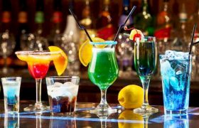 Budapest sightseeing cruise with fine drinks Danube river cruise Budapest with drinks